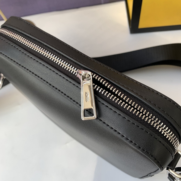 スーパーコピーブランドバッグ素材ディテール